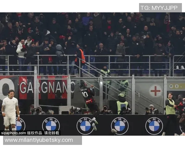 国米点球争议背后主裁视线受阻助理裁判果断判罚VAR介入确认结果